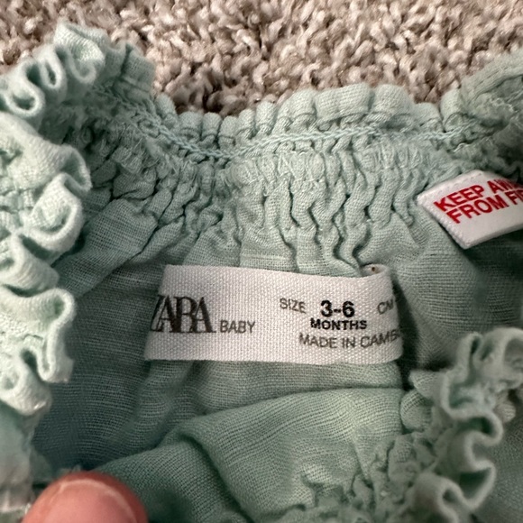 Zara Green Baby Dress - Picture 3 of 3